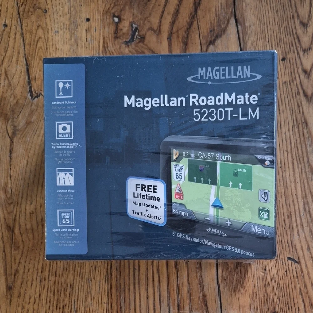 Magellan Outdoors RoadMate 5230T-LM GPS - Black and Gray - Picture 1 of 6